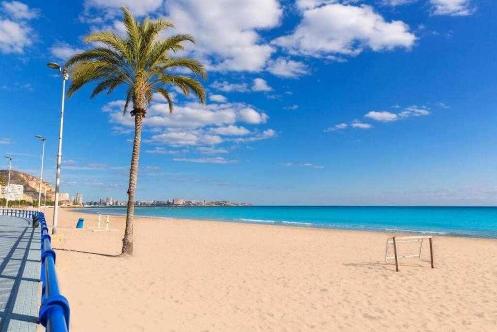 Casco Antiguo3 Minutos De La Playa Alicante Exterior foto